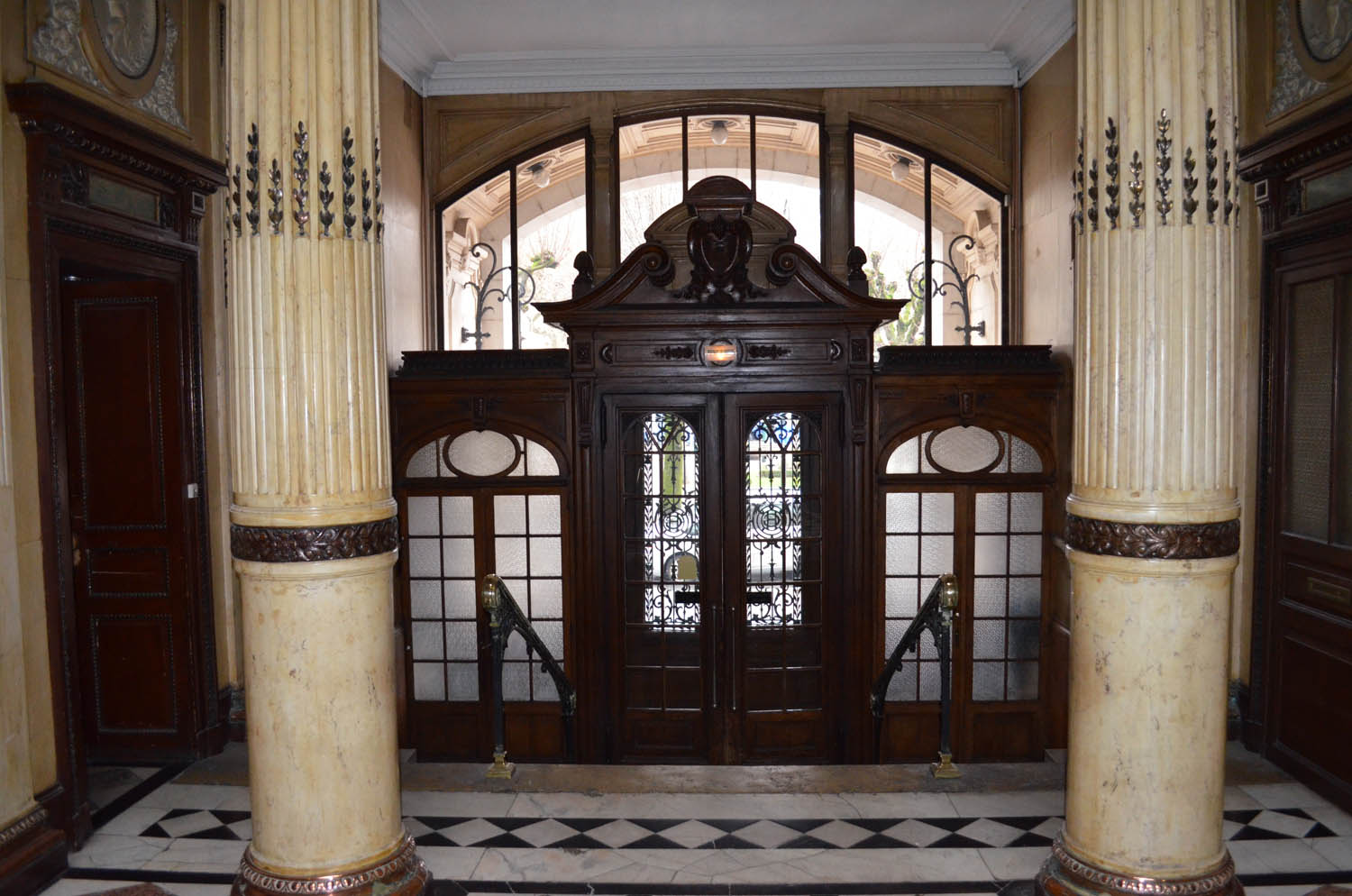 Porte d'entrée grand hotel