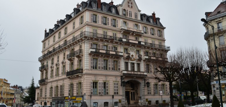 Le grand hôtel en hiver