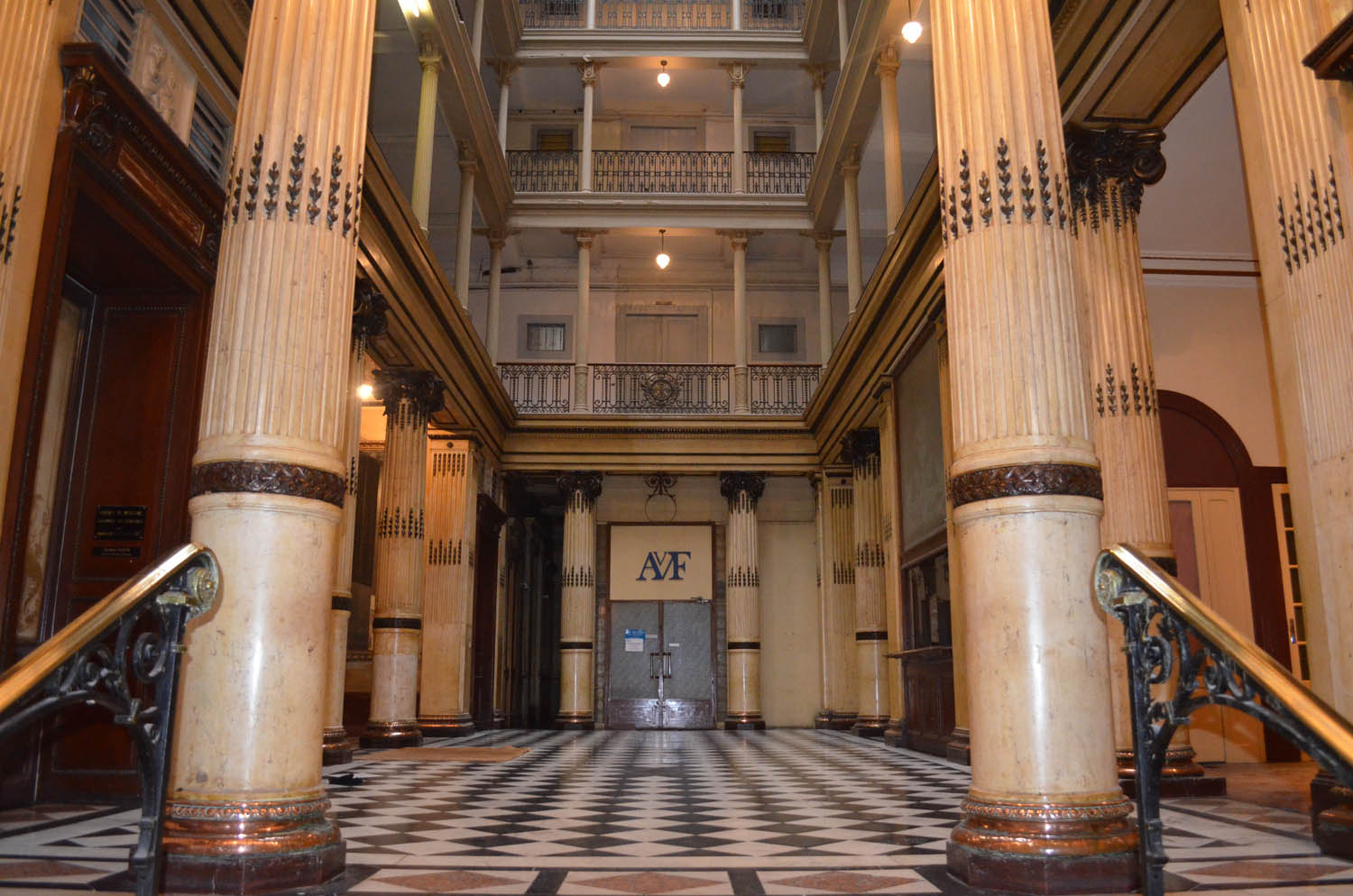 le hall du grand hotel